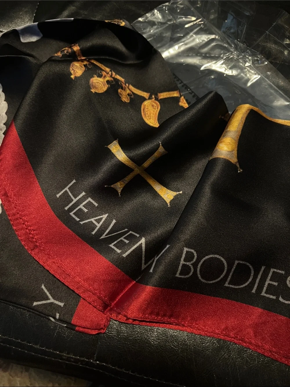 NWT The Met Black and Burgundy 100% Silk Decorative Cross Scarf - Picture 3 of 9